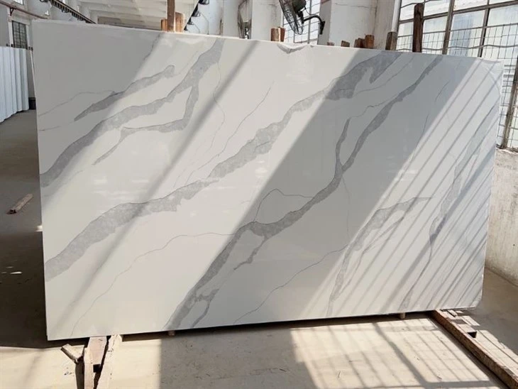 Calacatta White Quartz Tile