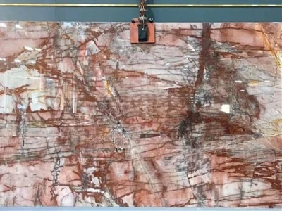 Cristallo Quartzite Slab